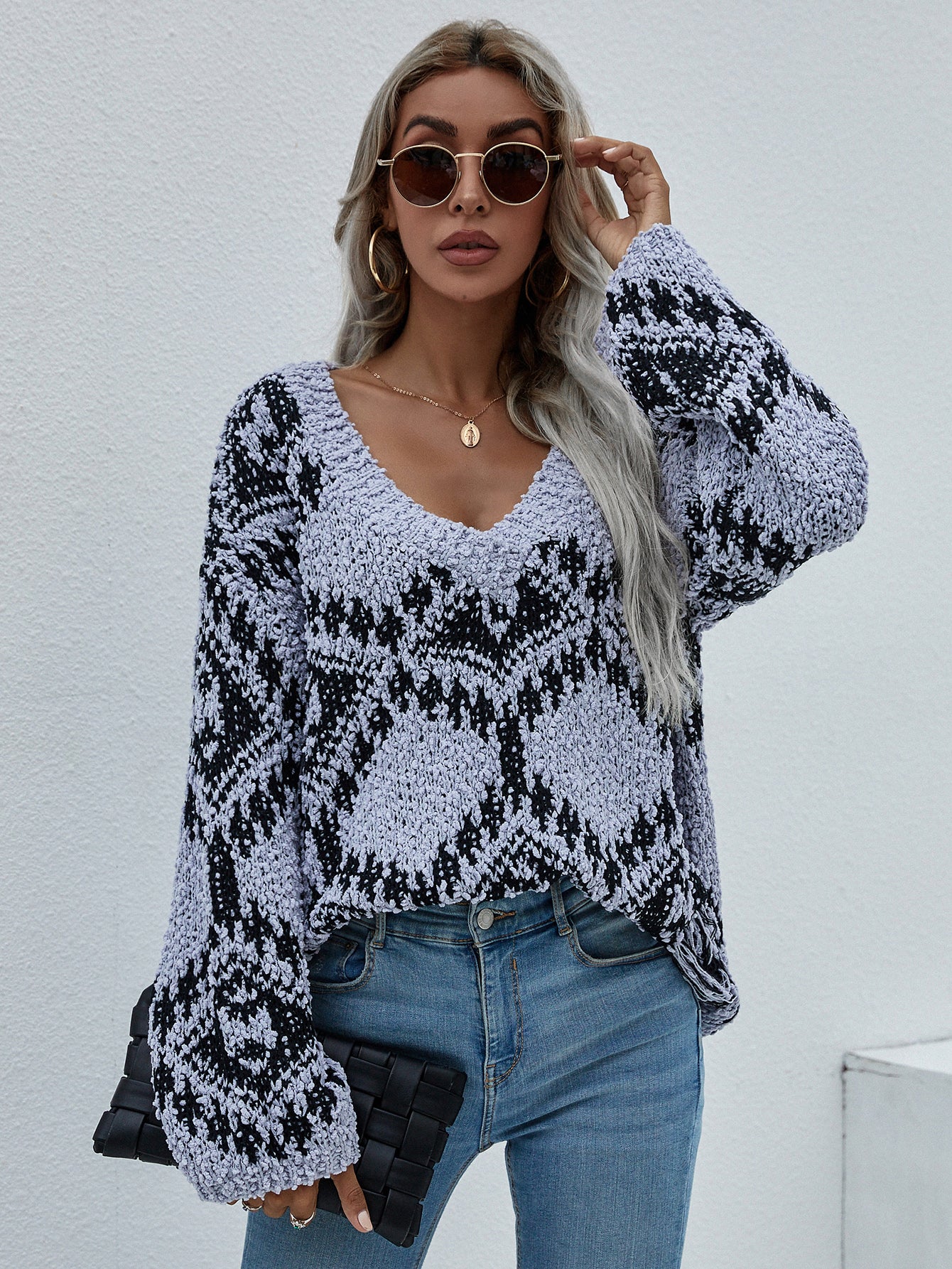 Geometric Print Chunky Knit Distressed Sweater 