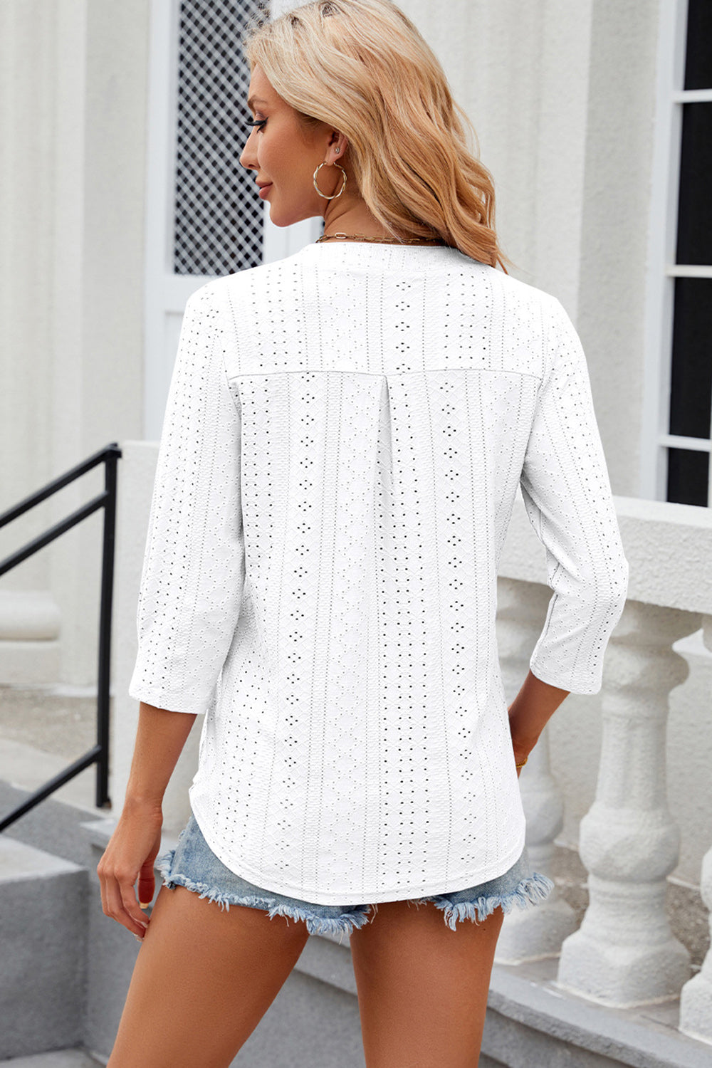 Eyelet Notched Knit Jacquard Top 