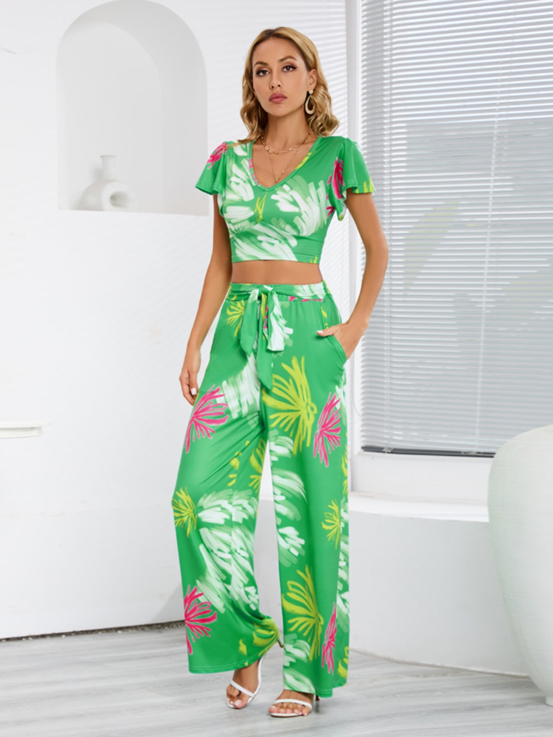 Printed V-Neck Top and Tied Pants Set 