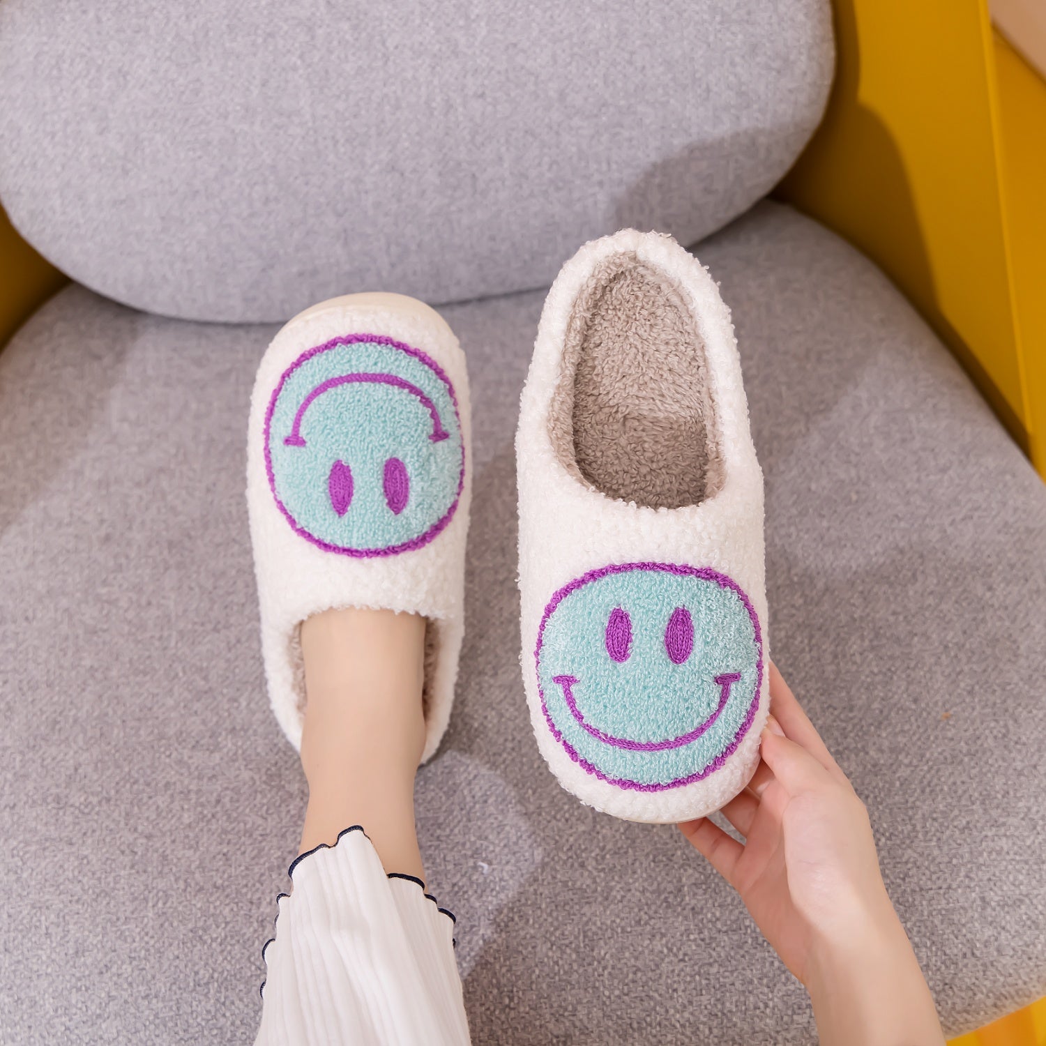 Melody Smiley Face Slippers 