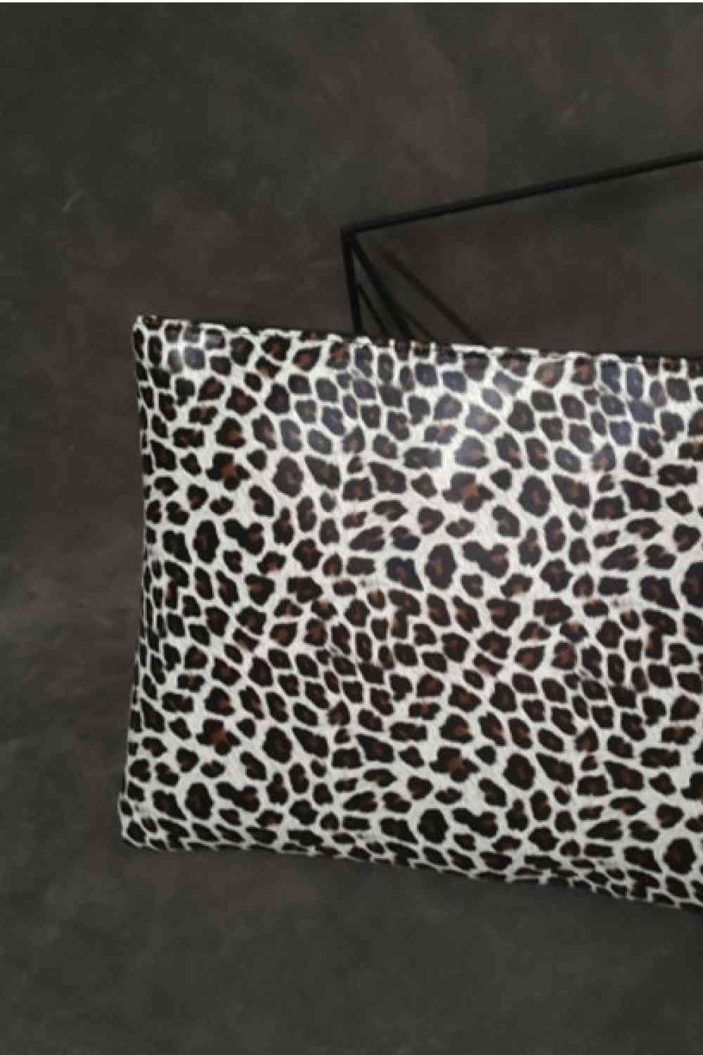 Leopard PU Leather Clutch 