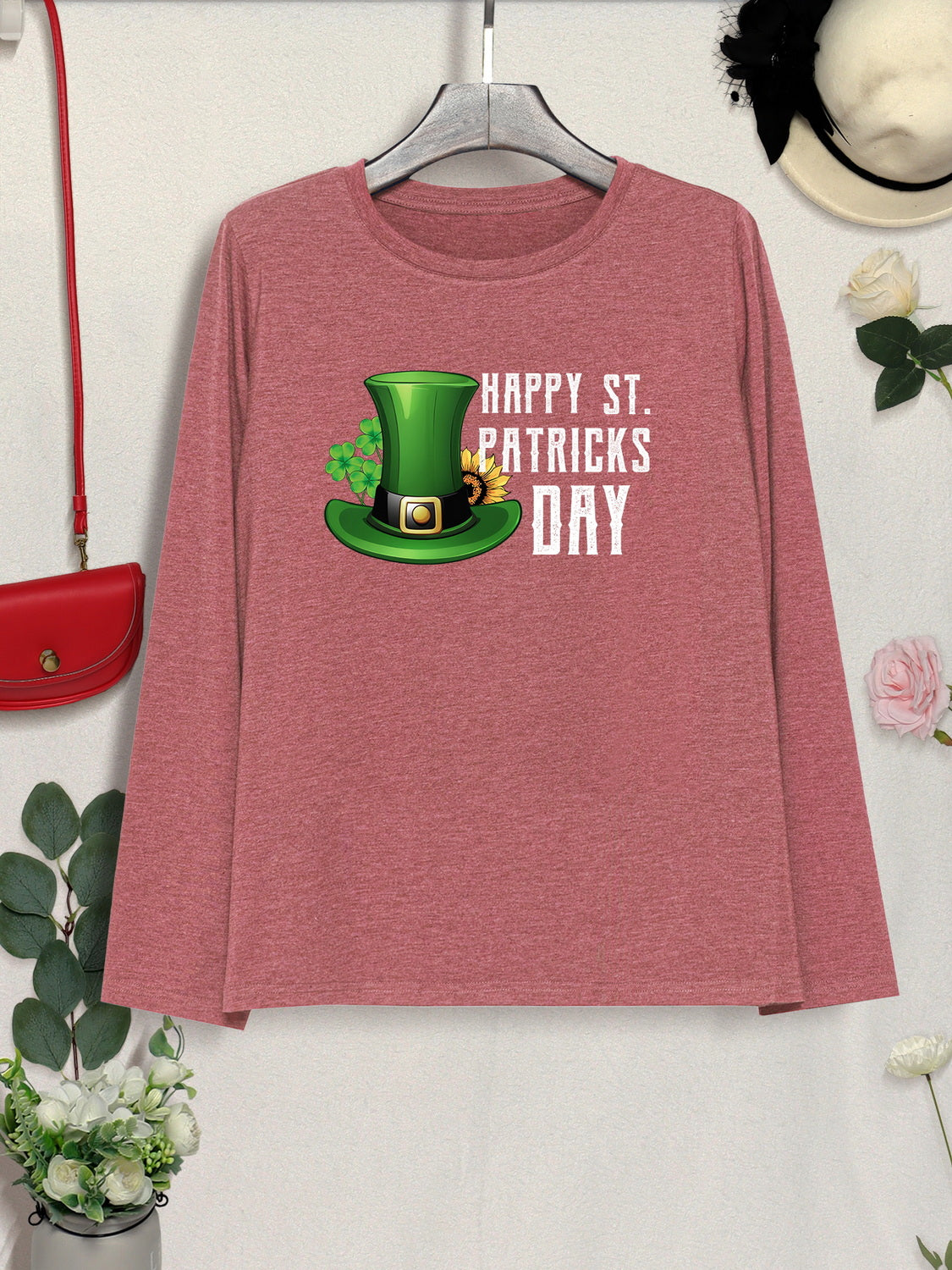 HAPPY ST. PATRICK'S DAY Round Neck T-Shirt