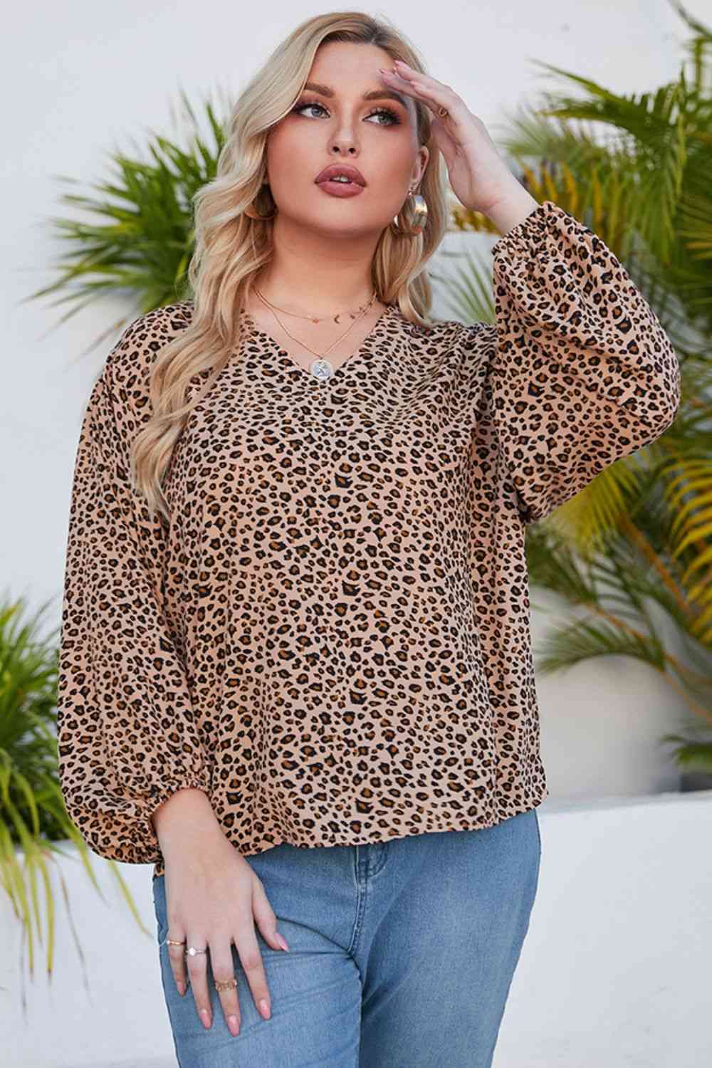 Plus Size Animal Print Balloon Sleeve V-Neck Blouse 