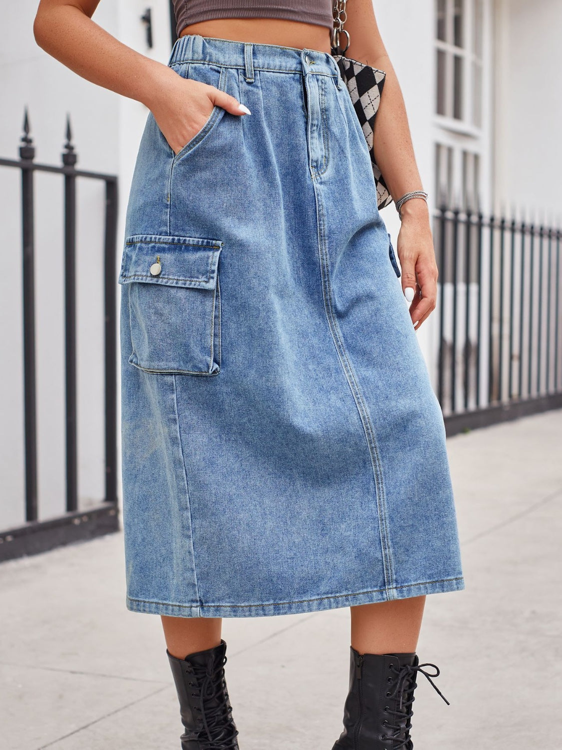 Slit Buttoned Denim Skirt with Pockets 