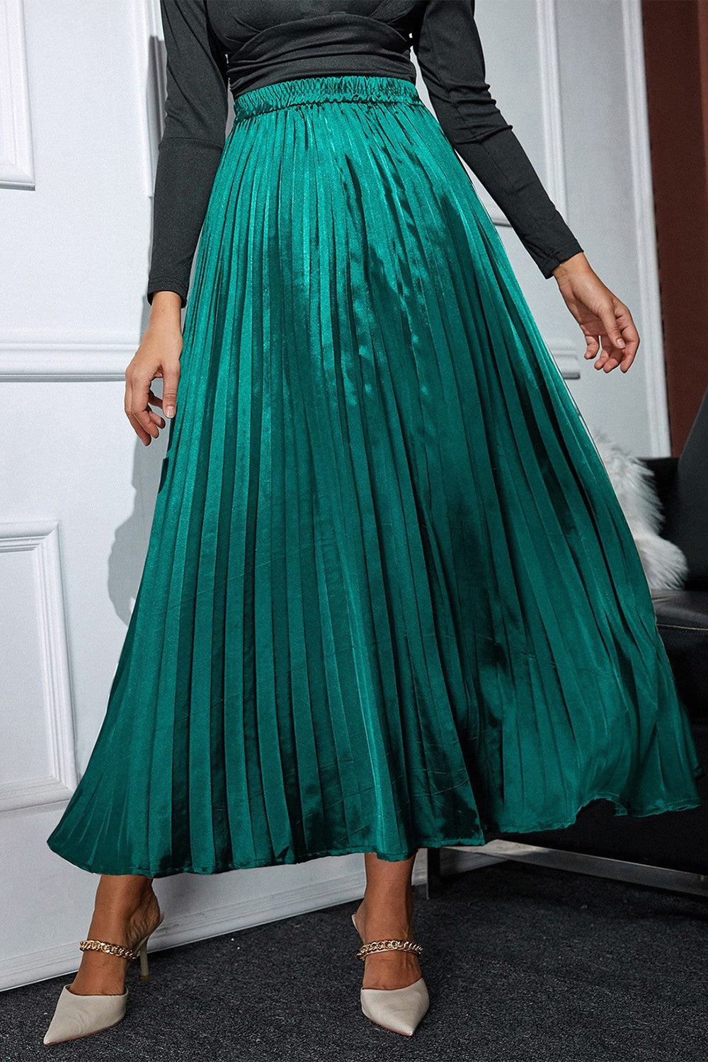 Pleated Elastic Waist Midi Skirt 