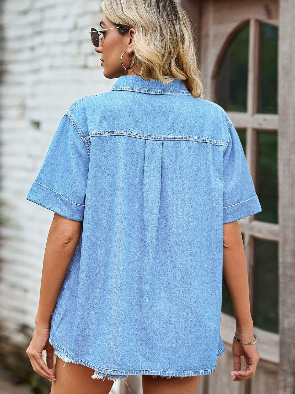 Pocketed Button Up Short Sleeve Denim Shirt 