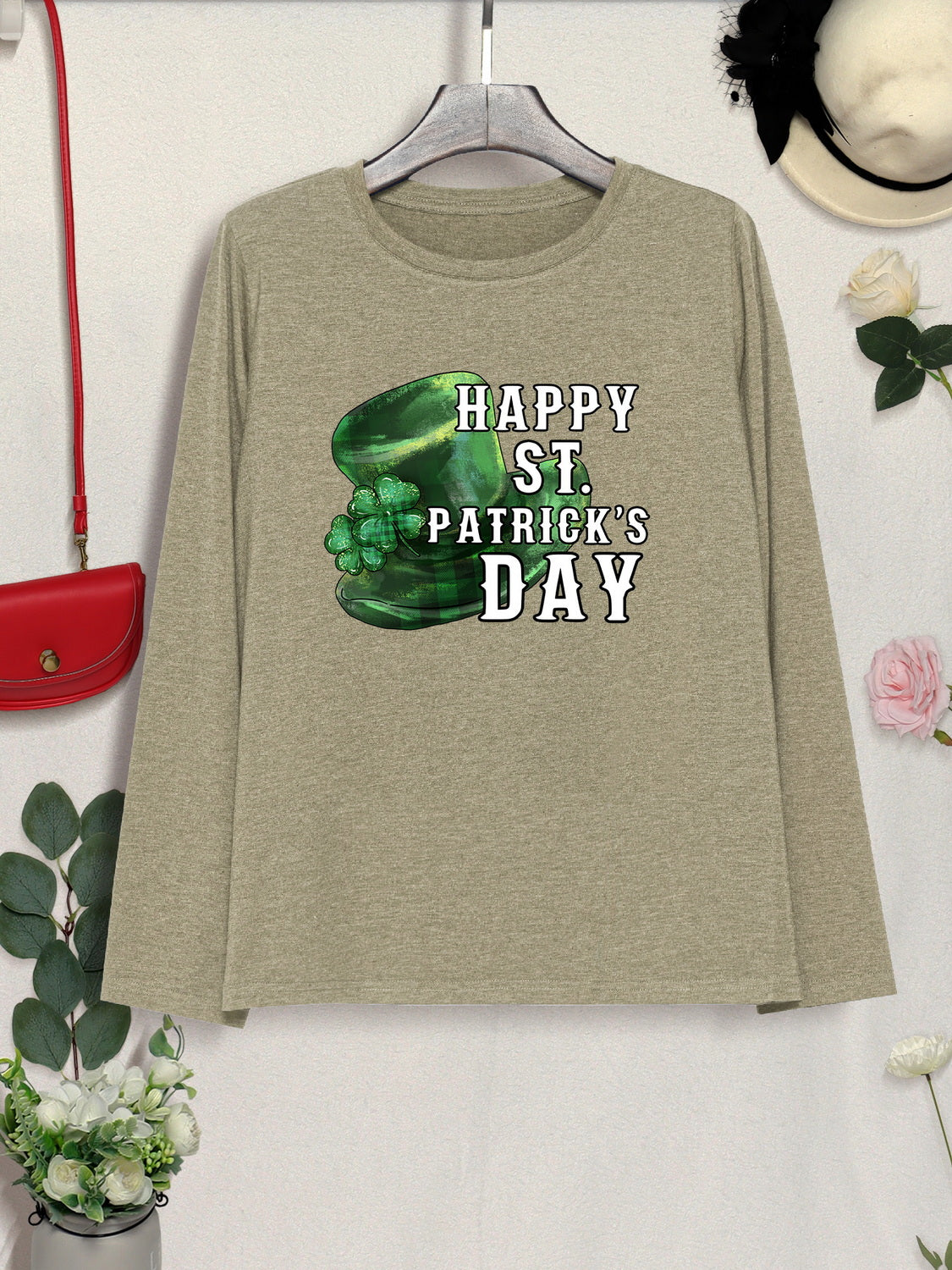 HAPPY ST. PATRICK'S DAY Round Neck T-Shirt 