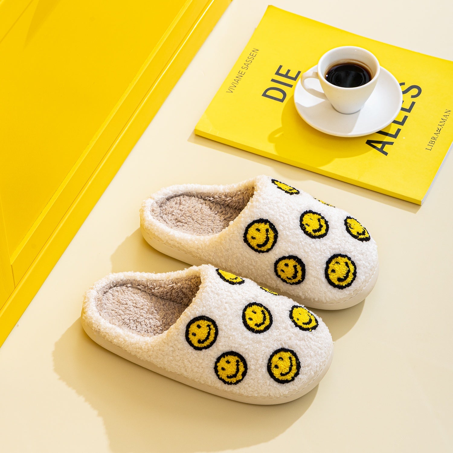 Melody Smiley Face Slippers 