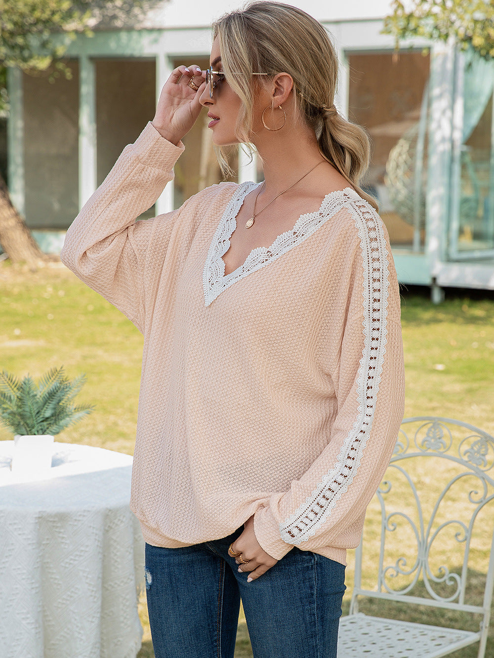 Contrast Spliced Lace V-Neck Top 