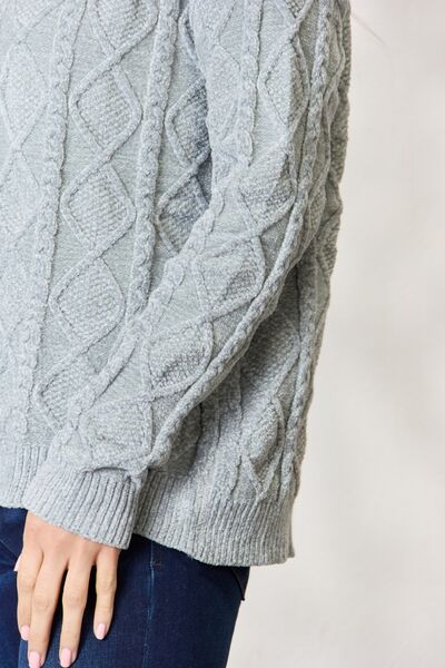 BiBi Cable Knit Round Neck Sweater 