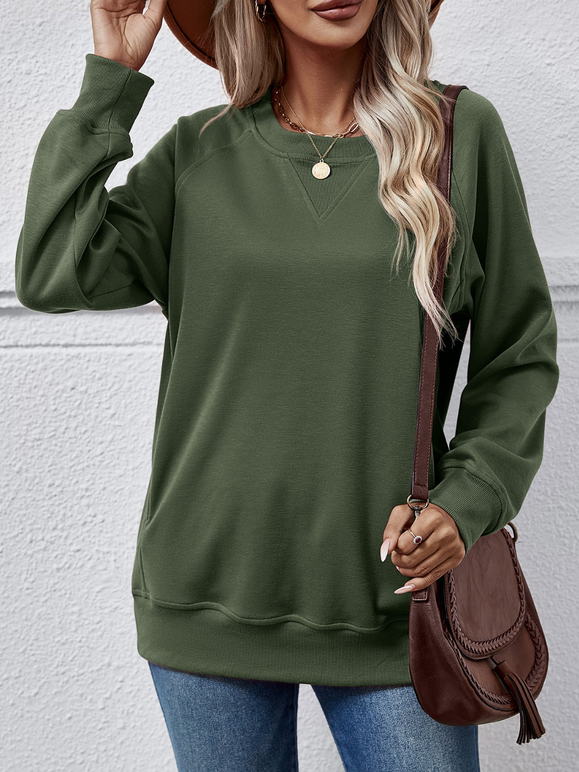 Round Neck Long Sleeve Sweatshirt