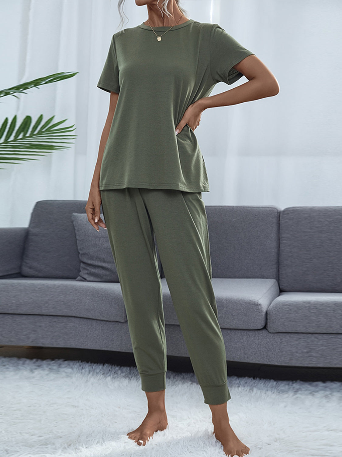 Round Neck Short Sleeve Top and Pants Set 