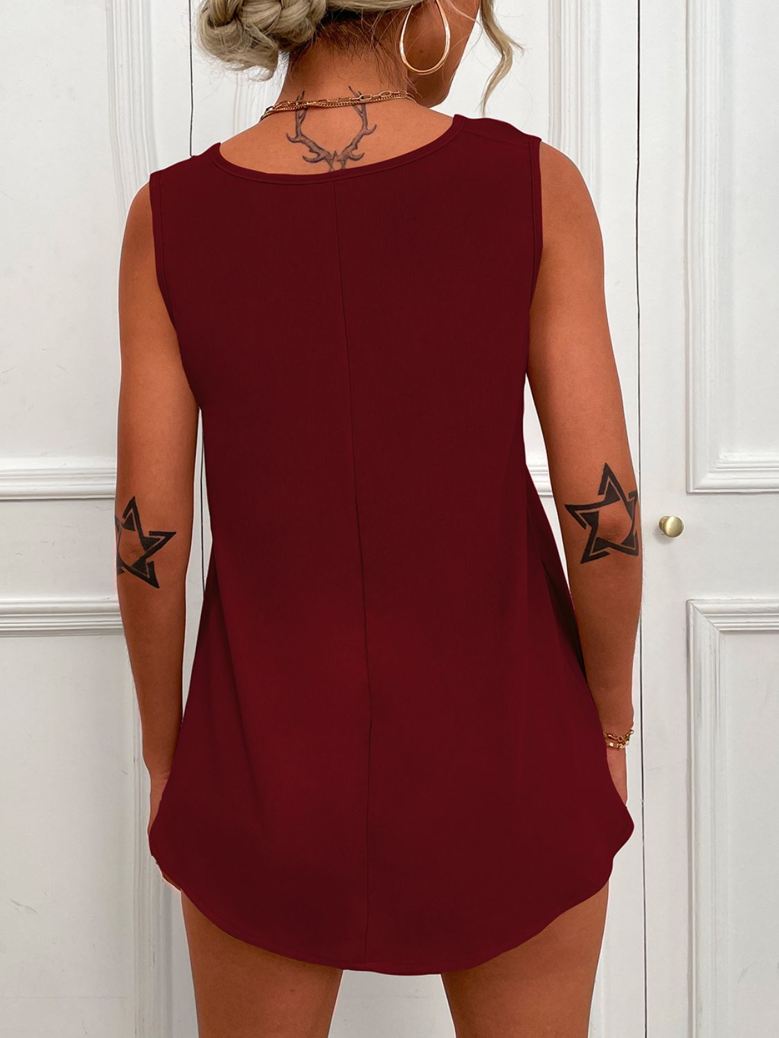 V-Neck Curved Hem Tunic Tank 