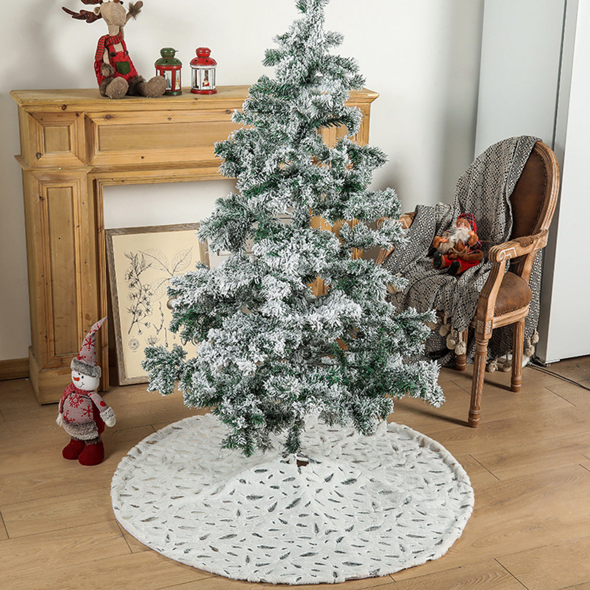 Feather Christmas Tree Skirt 