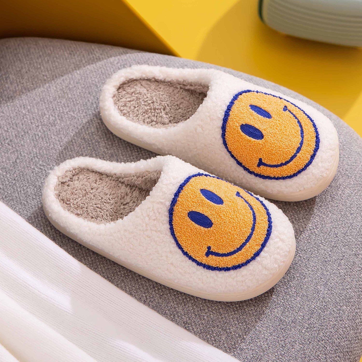 Melody Smiley Face Slippers 