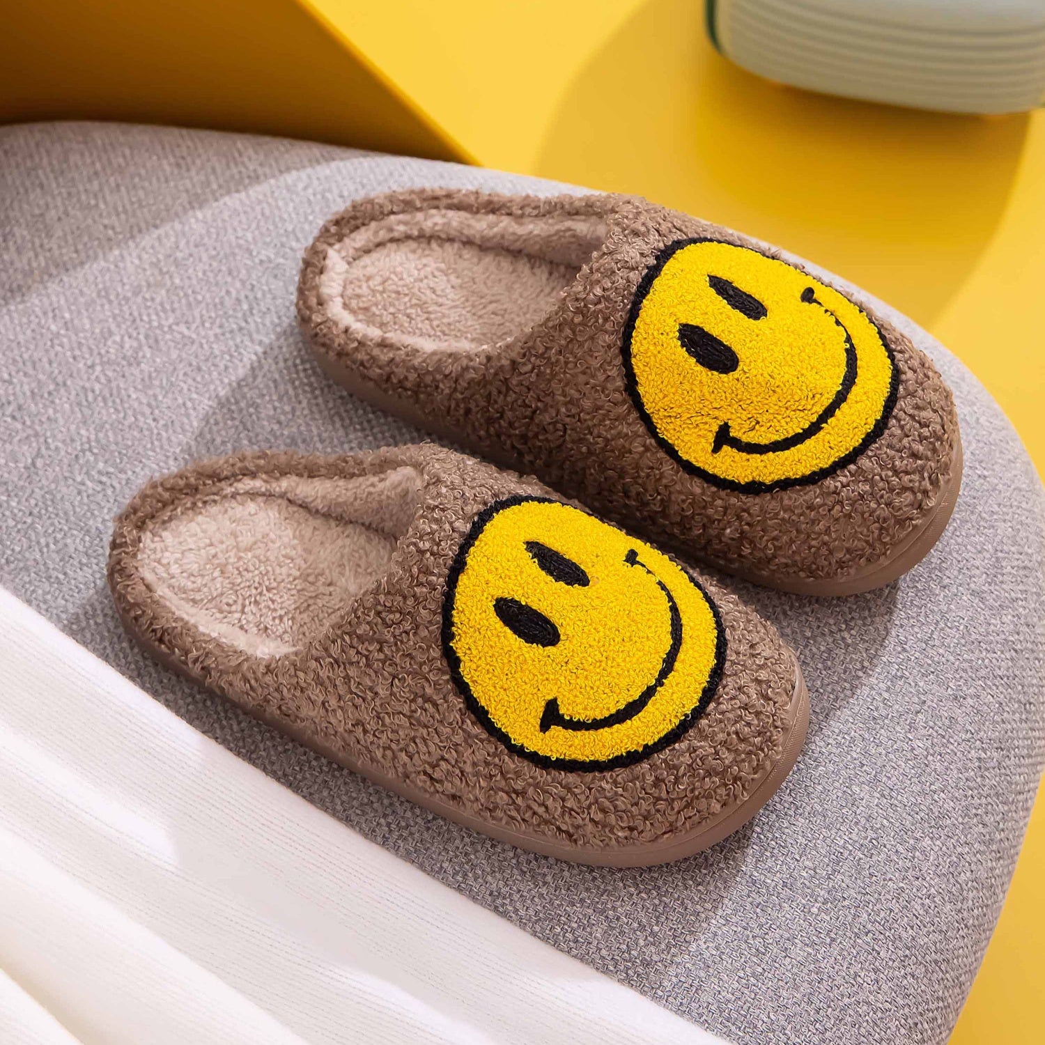 Melody Smiley Face Slippers 