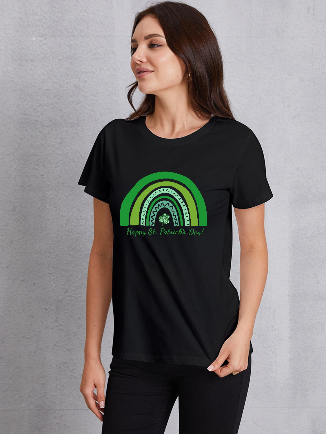 HAPPY ST. PATRICK'S DAY Round Neck T-Shirt 