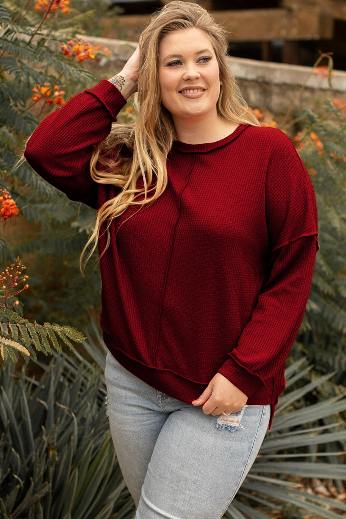 Plus Size Exposed Seam Waffle-Knit High-Low Sweatshirt 