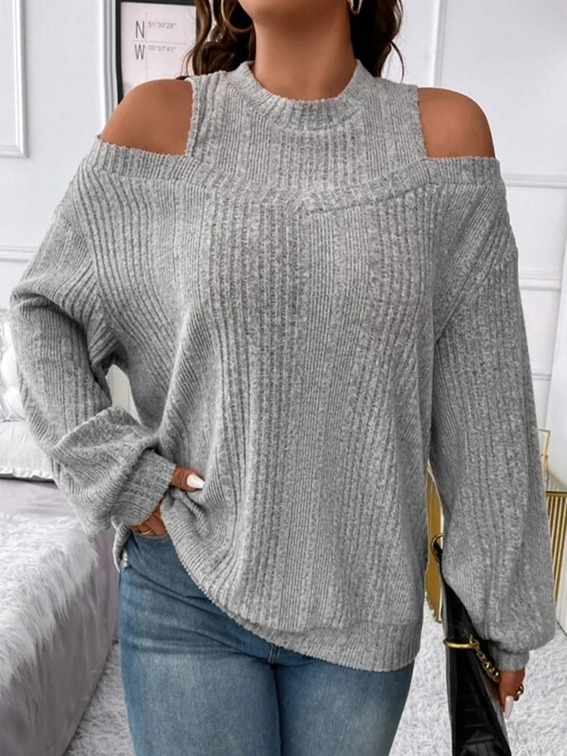 Round Neck Cold Shoulder Sweater 