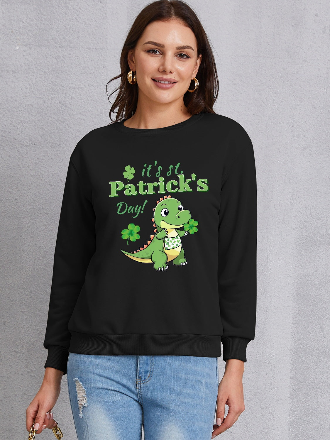 IT'S ST. PATRICK'S DAY Graphic Round Neck Sweatshirt 