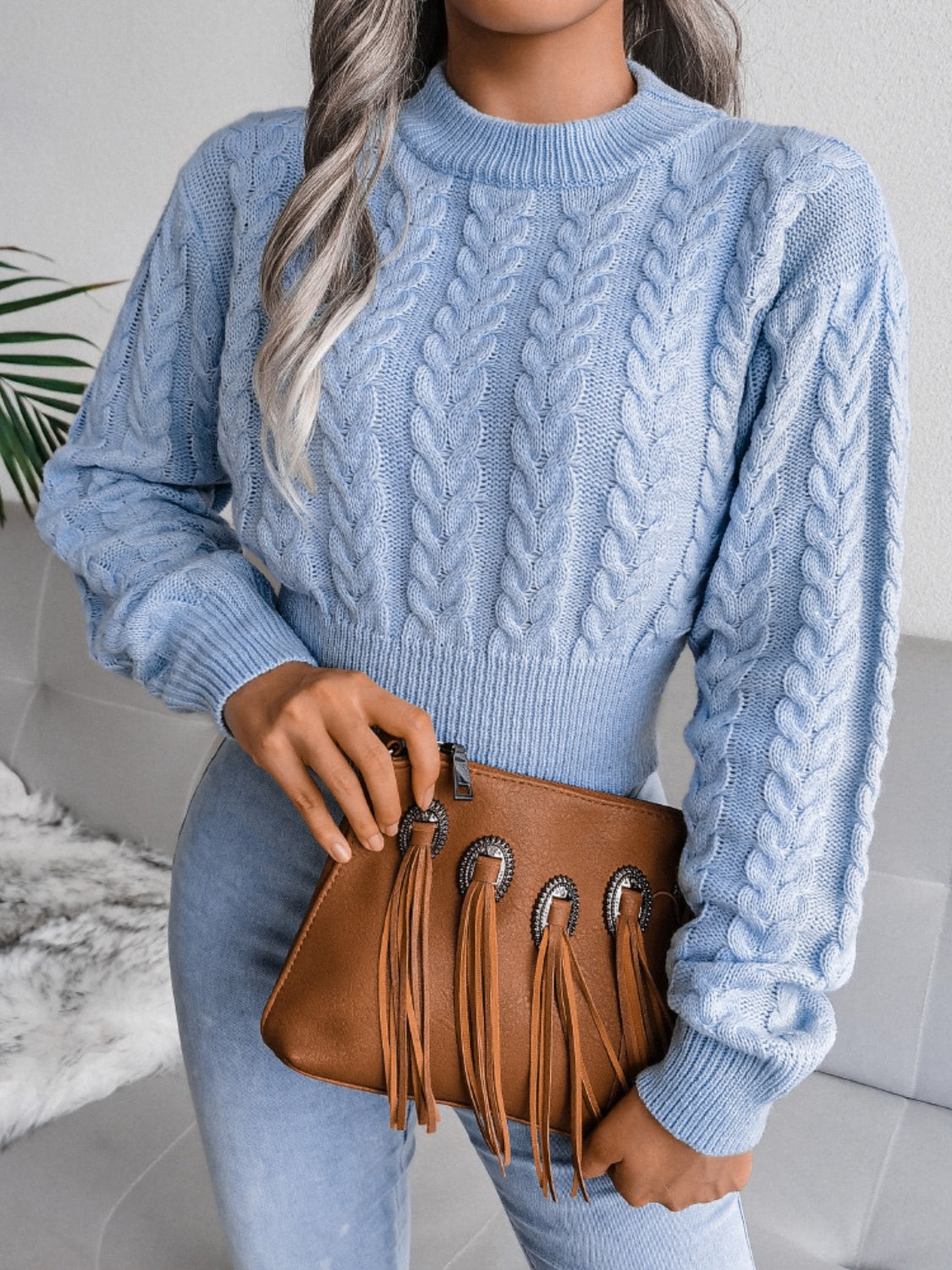 Cable-Knit Round Neck Sweater 