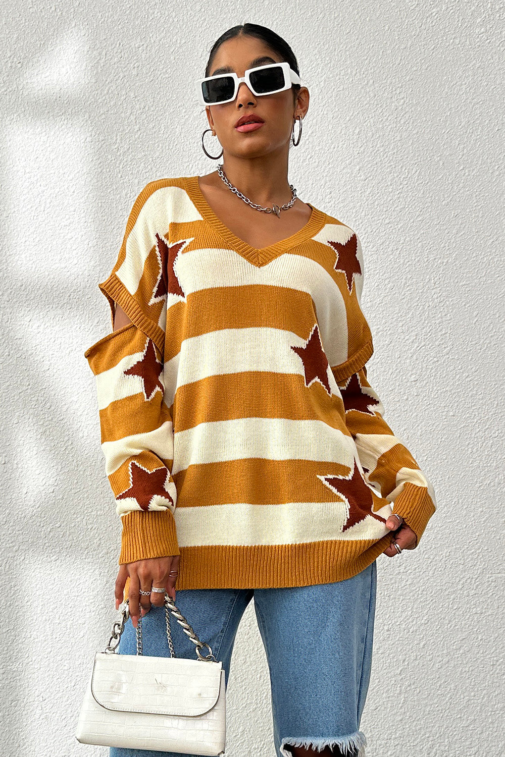 Star Pattern V-Neck Cutout Sweater 