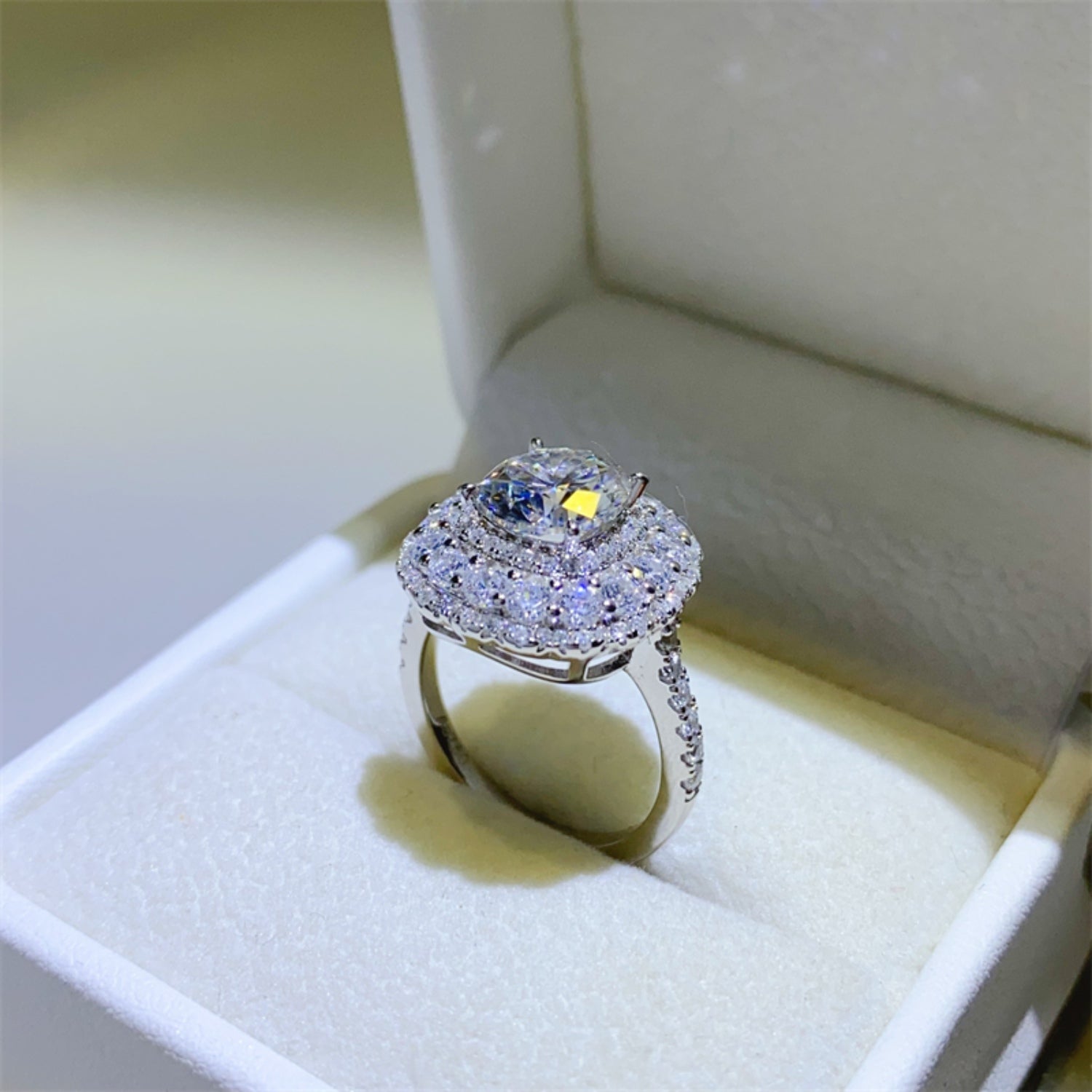 2 Carat Moissanite 925 Sterling Silver Ring 