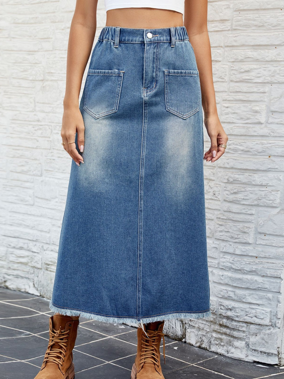 Raw Hem Buttoned Denim Skirt with Pockets 