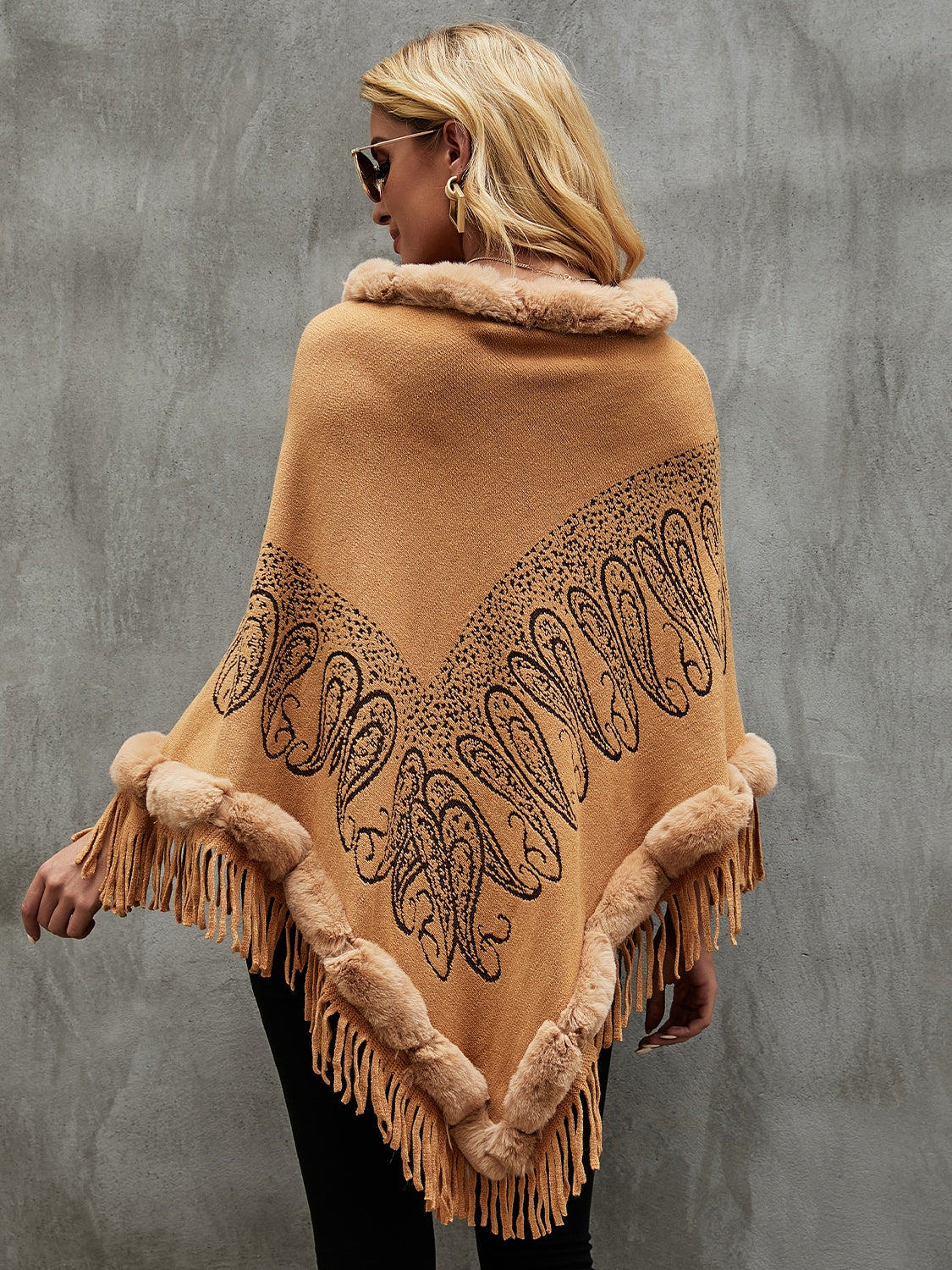 Graphic Fringe Cape Sleeve Poncho 