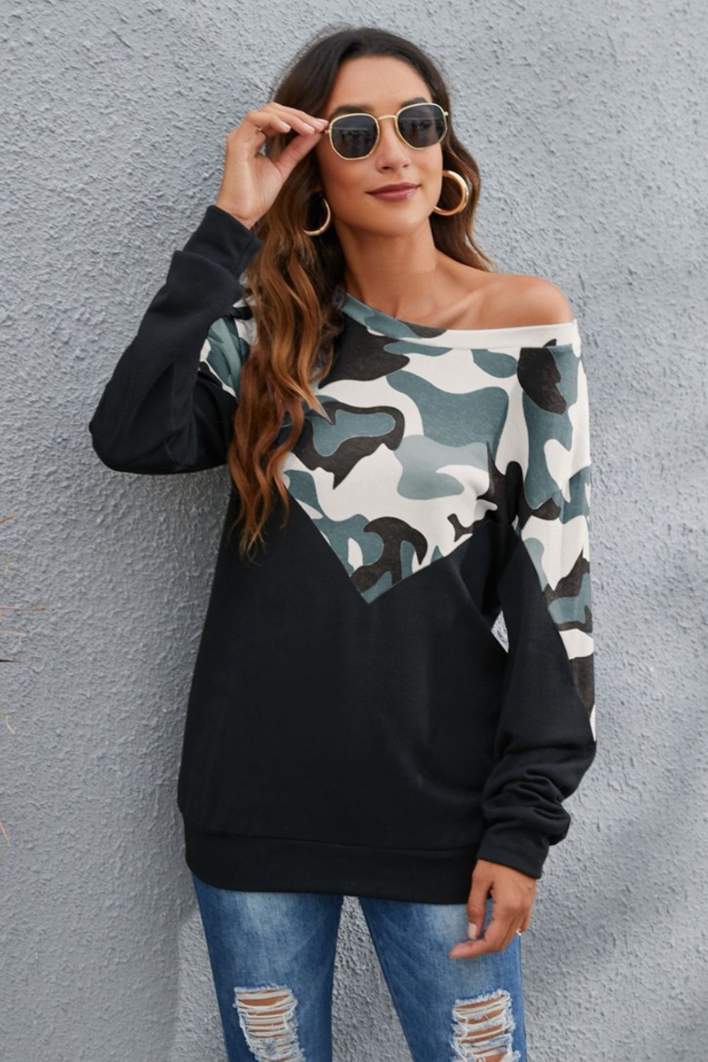 Camouflage Round Neck Long Sleeve Sweatshirt 