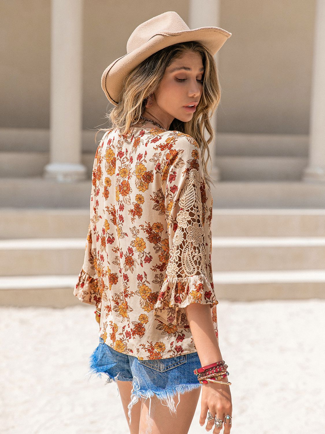 Floral V-Neck Spliced Lace Blouse 