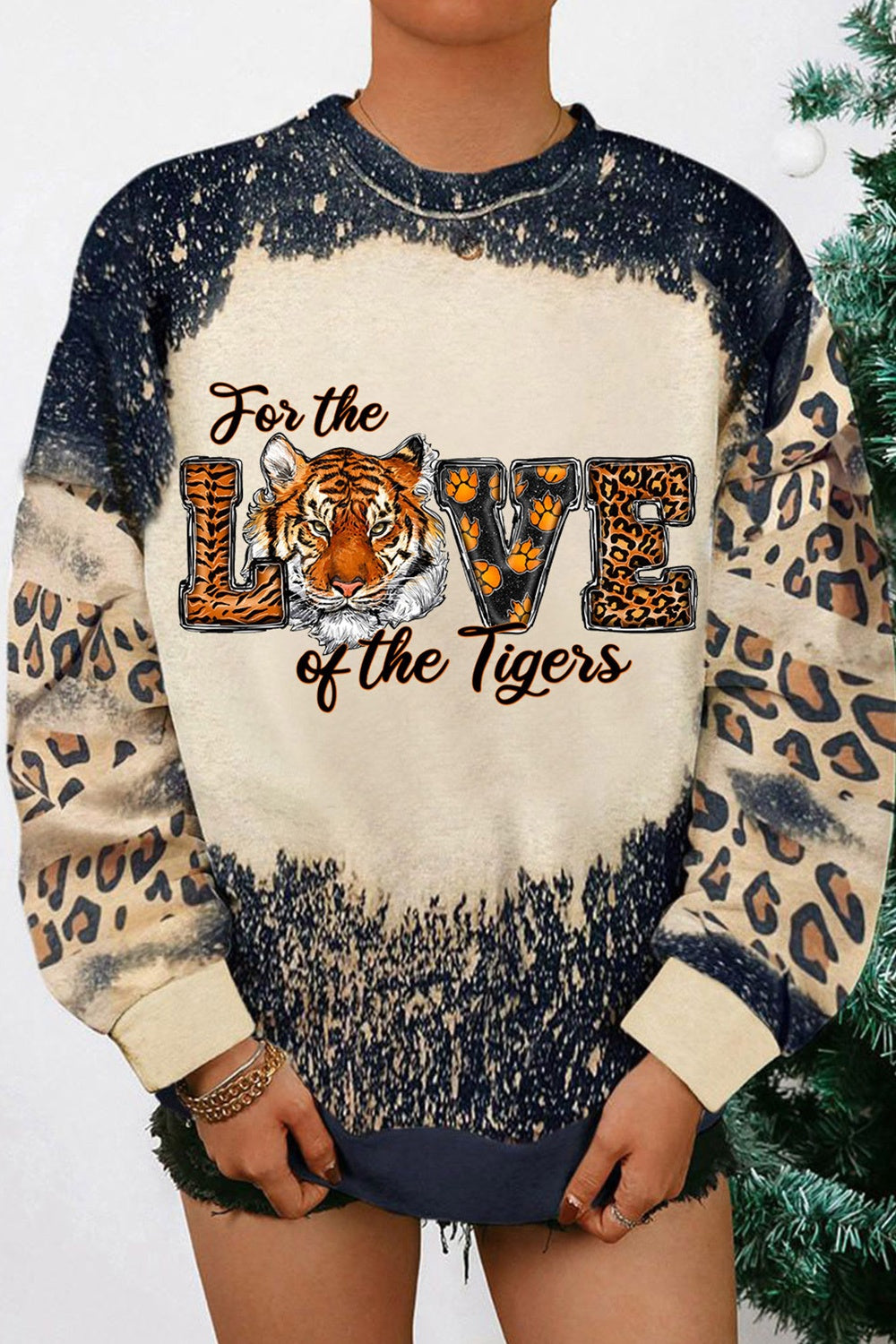 FOR THE LOVE OF THE TIGERS Leopard Round Neck Sweatshirt 