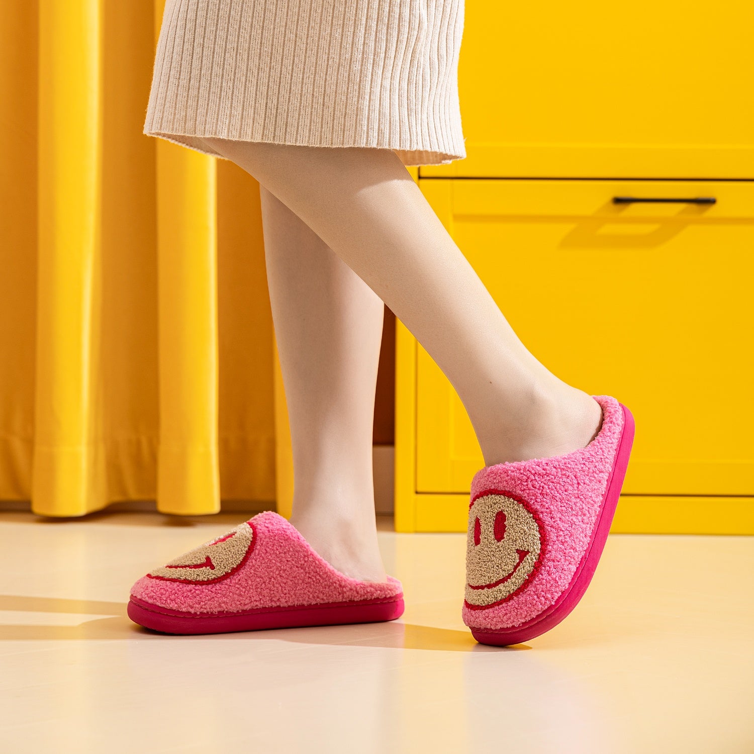 Melody Smiley Face Slippers 