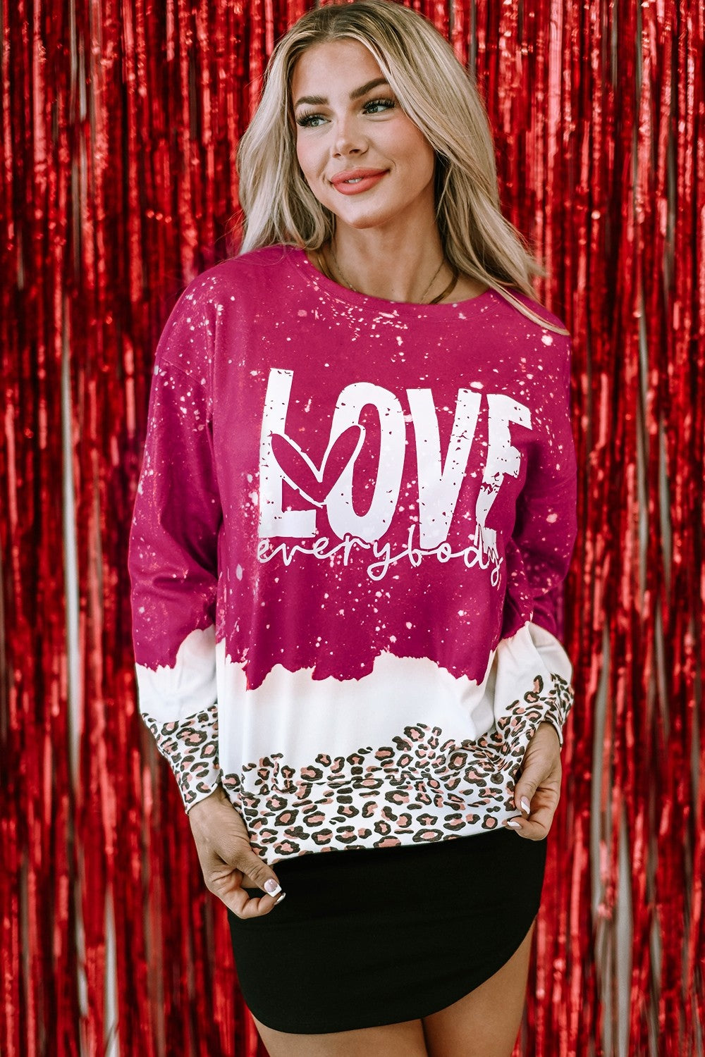 LOVE EVERYBODY Leopard Round Neck Sweatshirt 