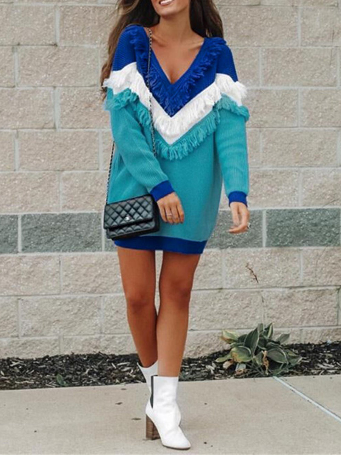 Color Block Fringed V-Neck Sweater 