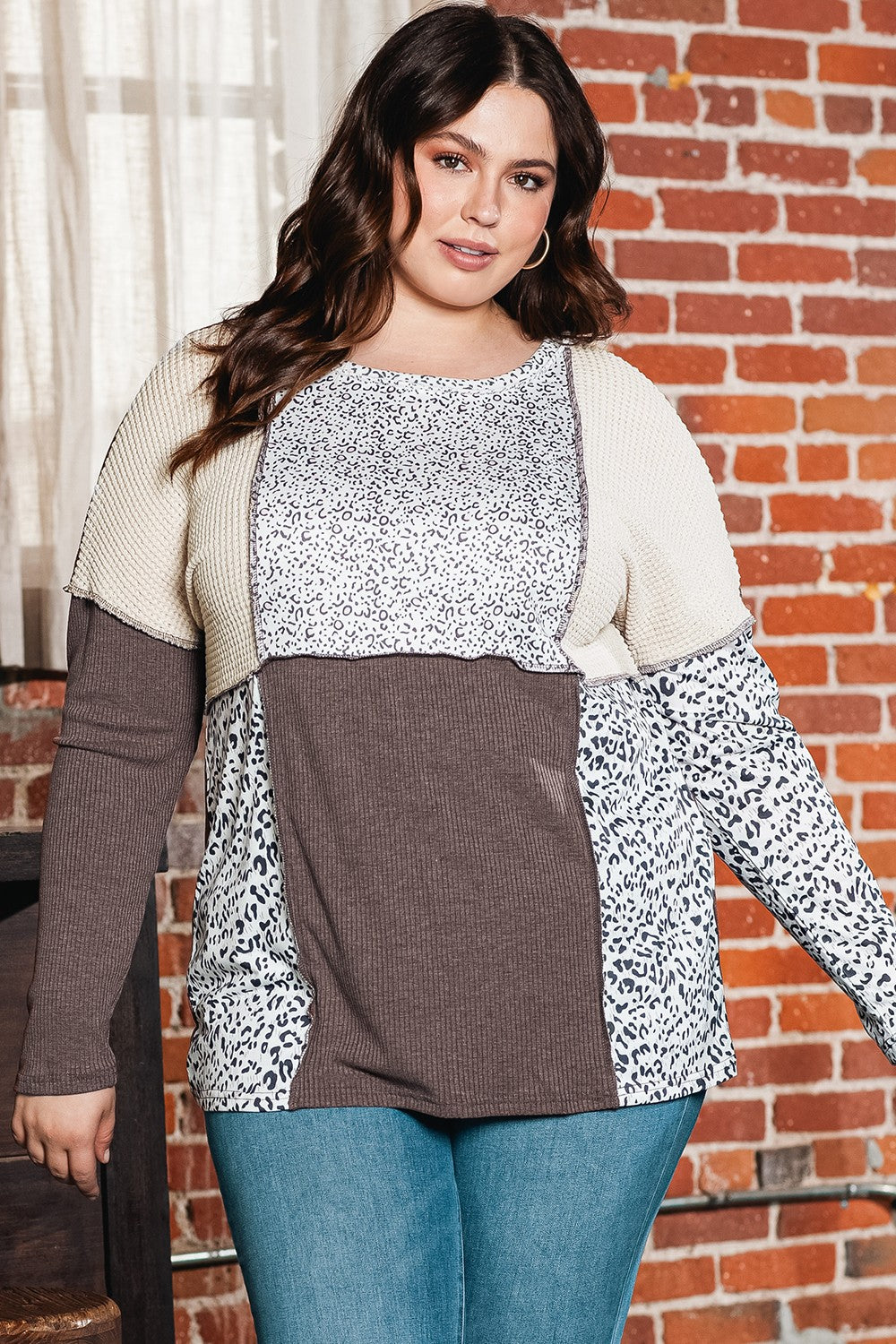 Plus Size Leopard Round Neck Sweatshirt 