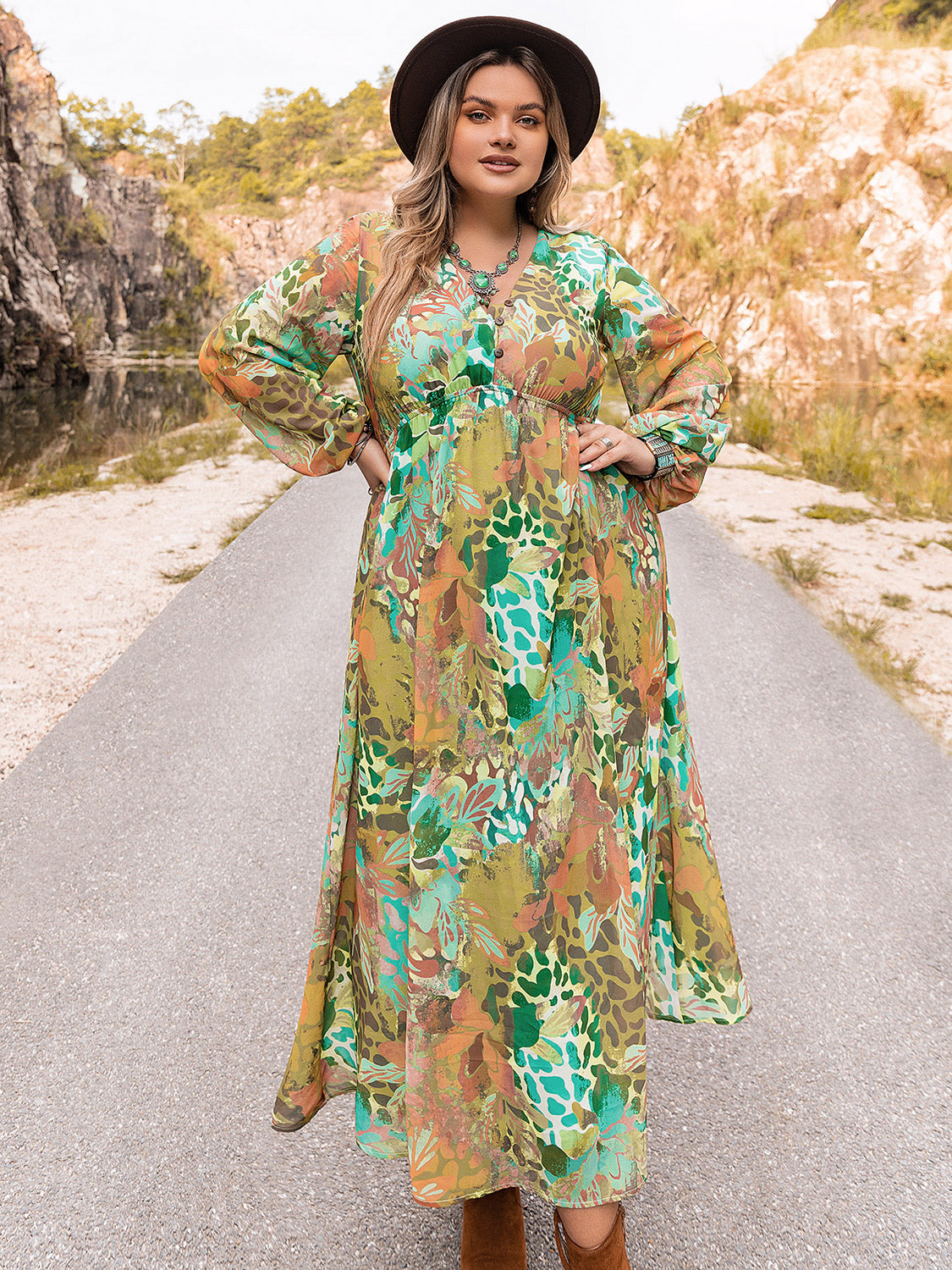 Plus Size Floral V-Neck Long Sleeve Dress 