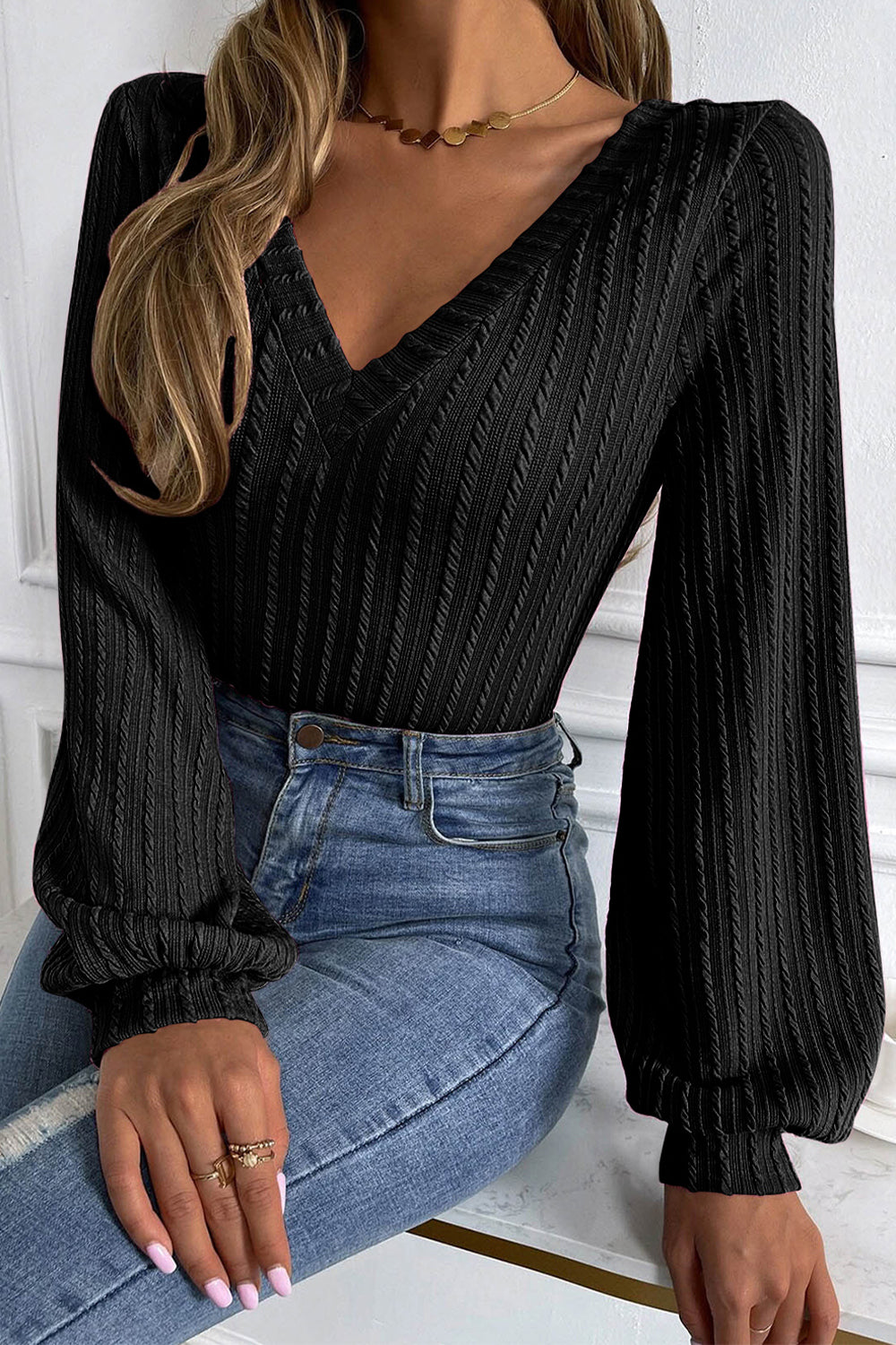 V-Neck Long Sleeve Knit Top 