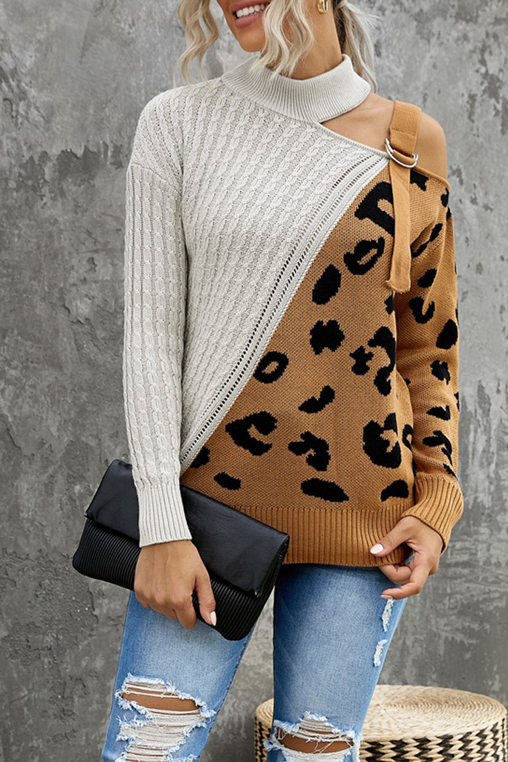 Leopard  Block Turtleneck Sweater 