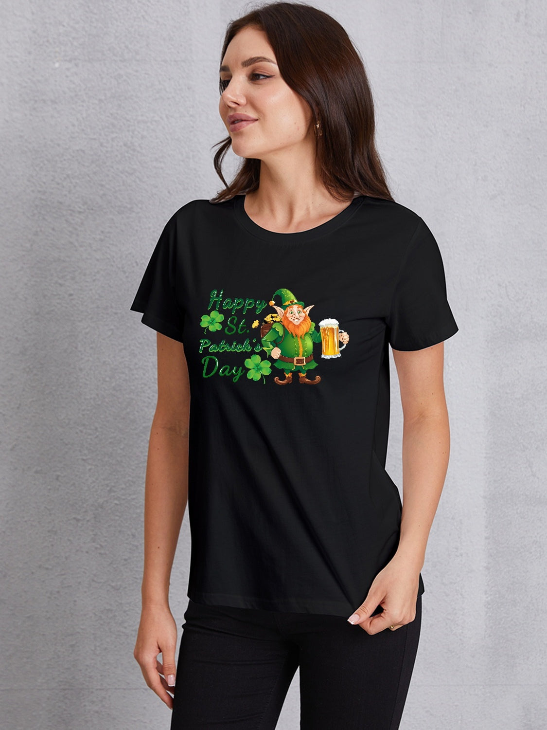 HAPPY ST. PATRICK'S DAY Round Neck T-Shirt 