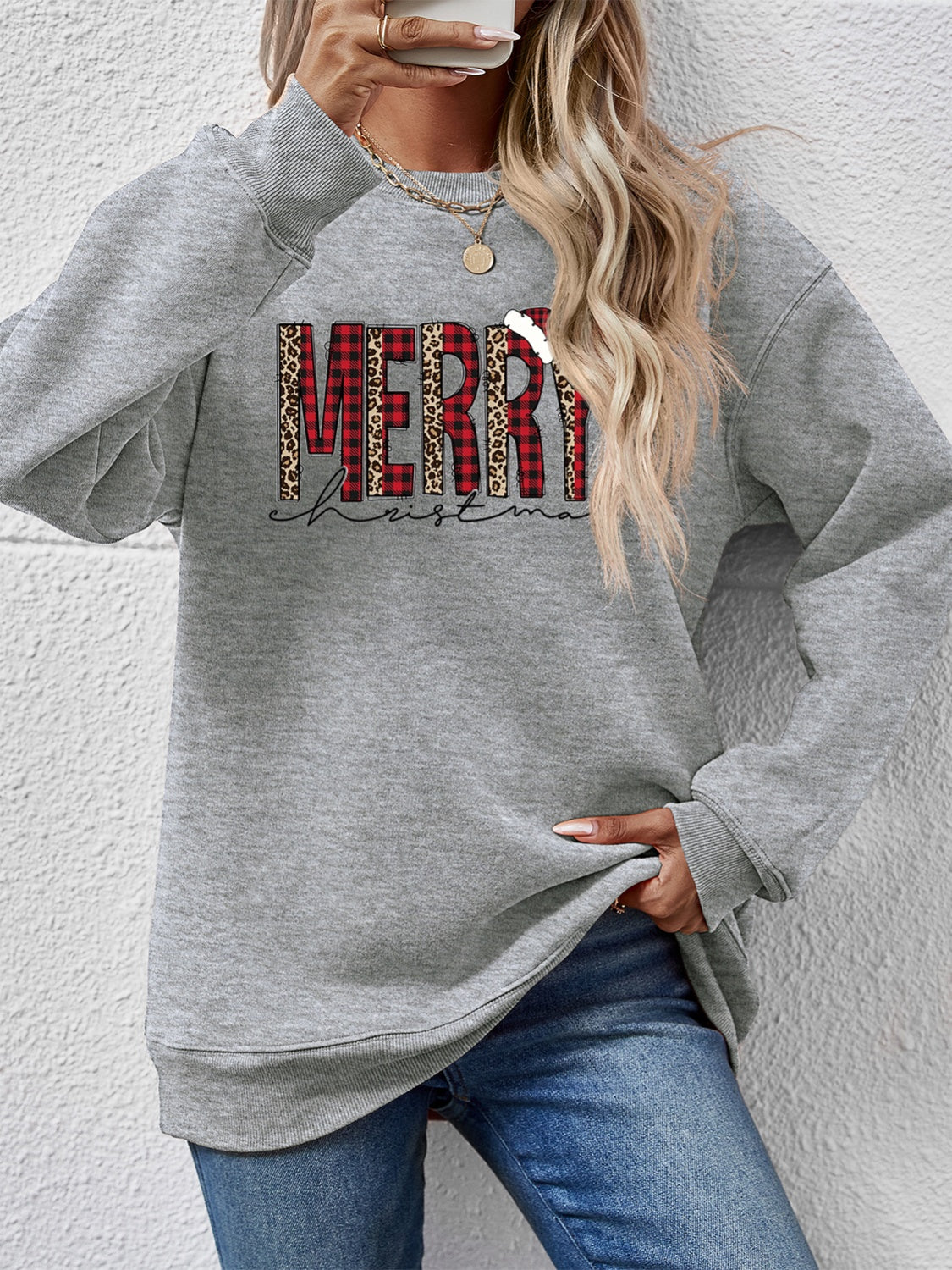 MERRY CHRISTMAS Round Neck Long Sleeve Sweatshirt 