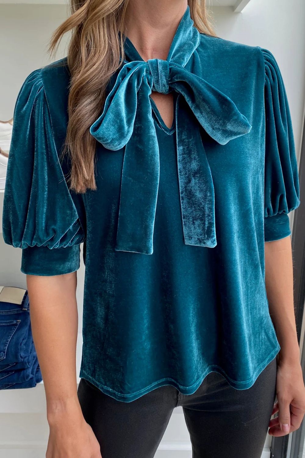 Tie Neck Half Sleeve Blouse 