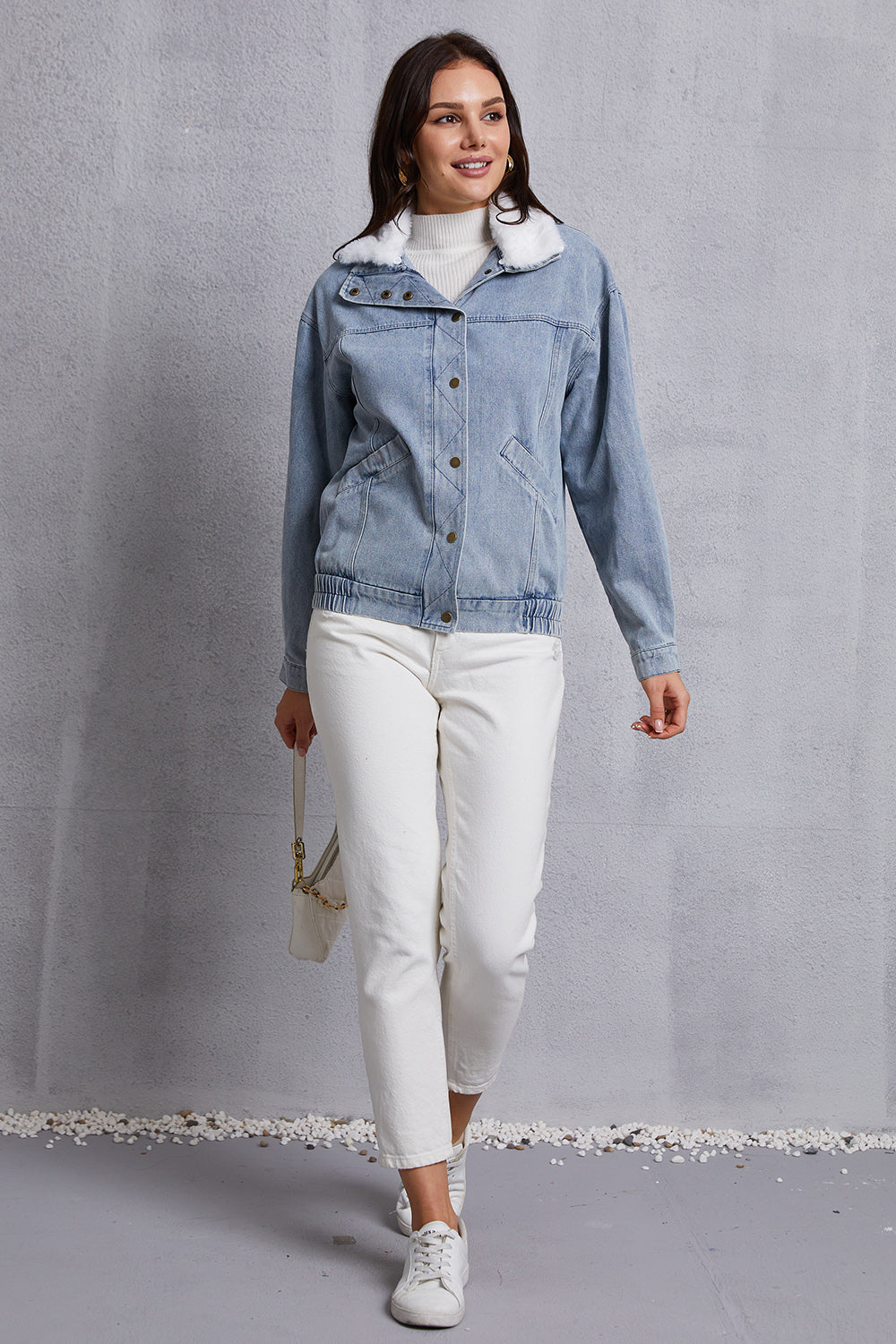 Snap Down Collared Neck Denim Jacket 