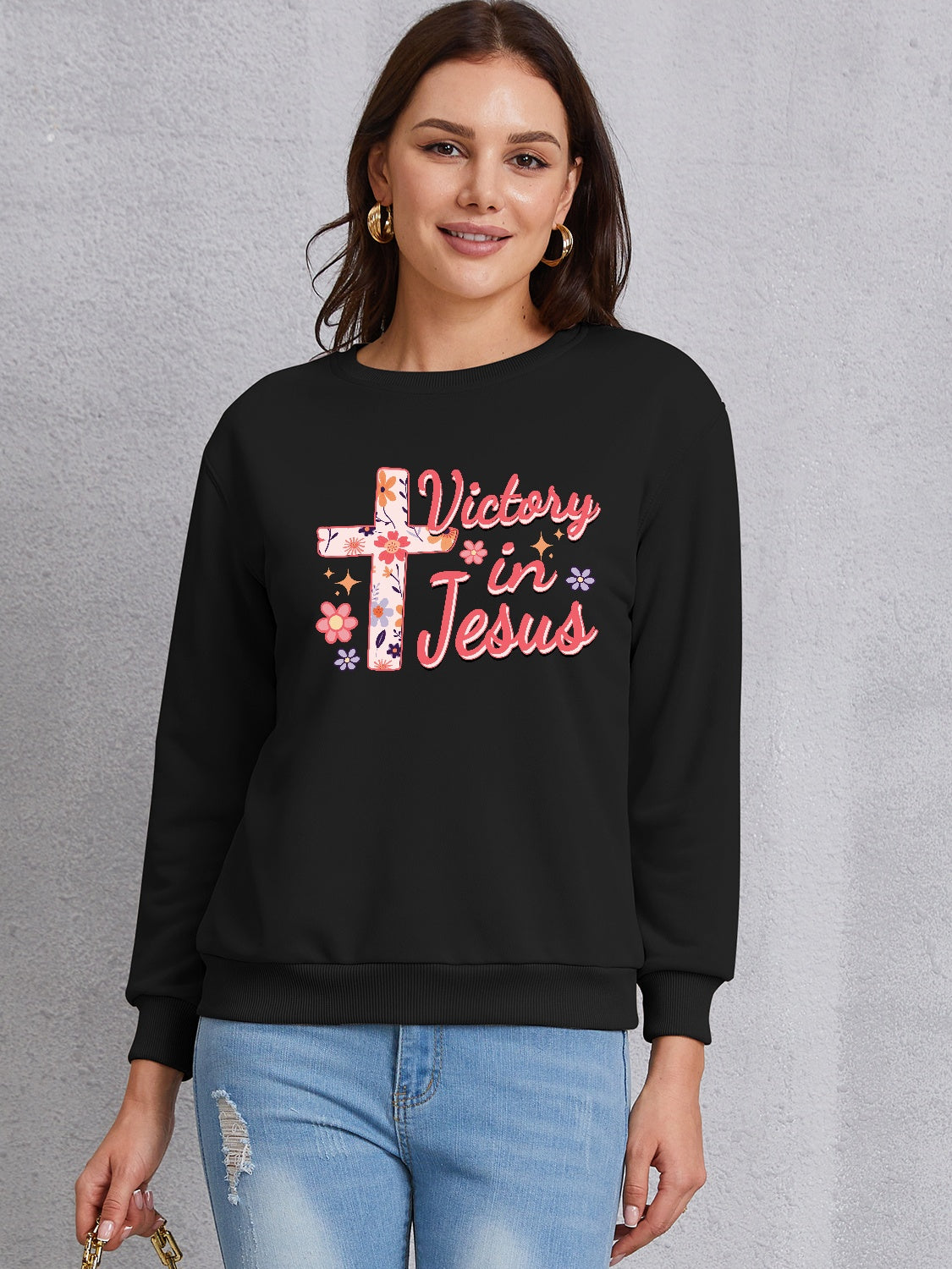 VICTORY IN JESUS Round Neck Sweatshirt 