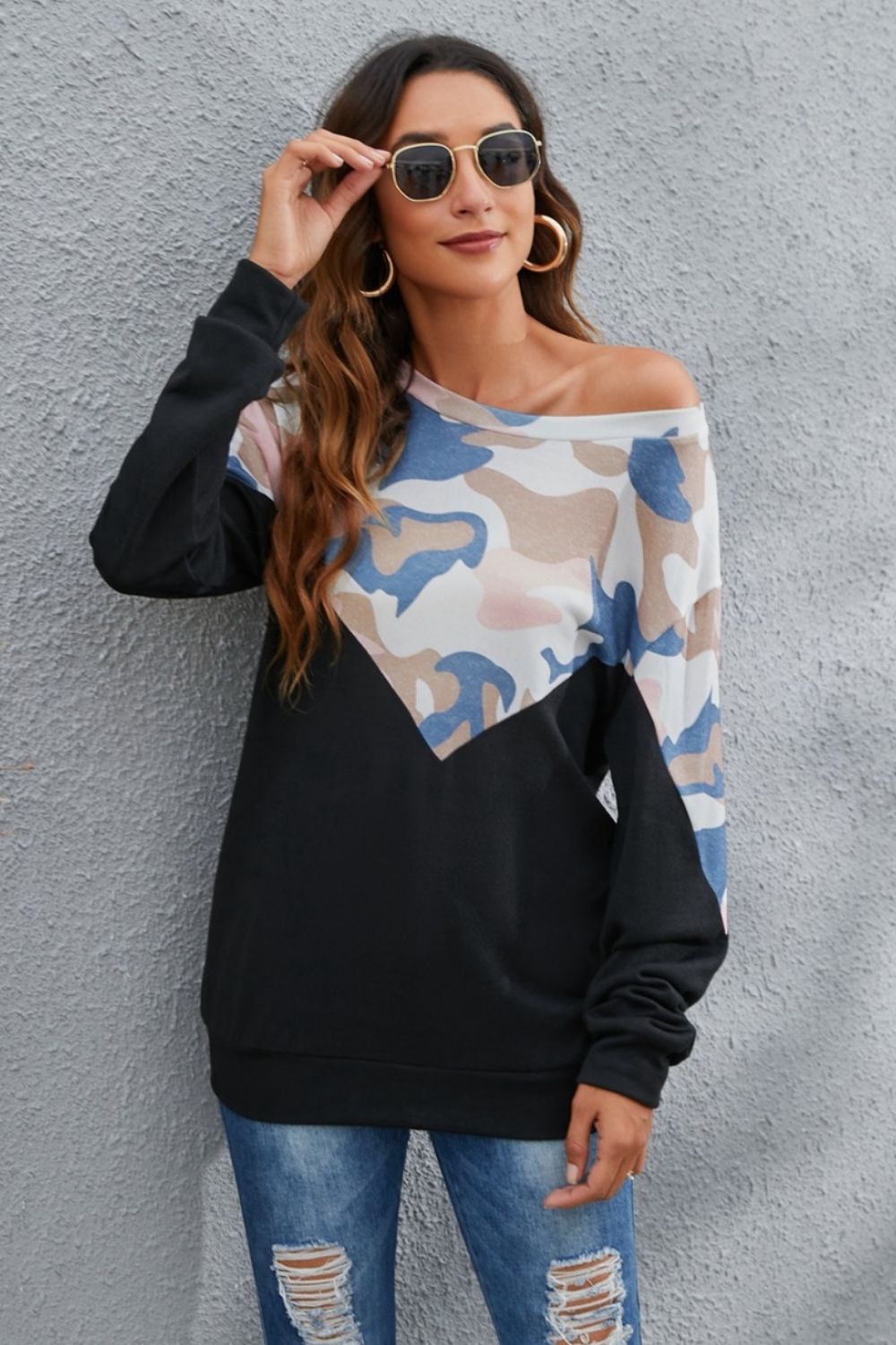 Camouflage Round Neck Long Sleeve Sweatshirt 