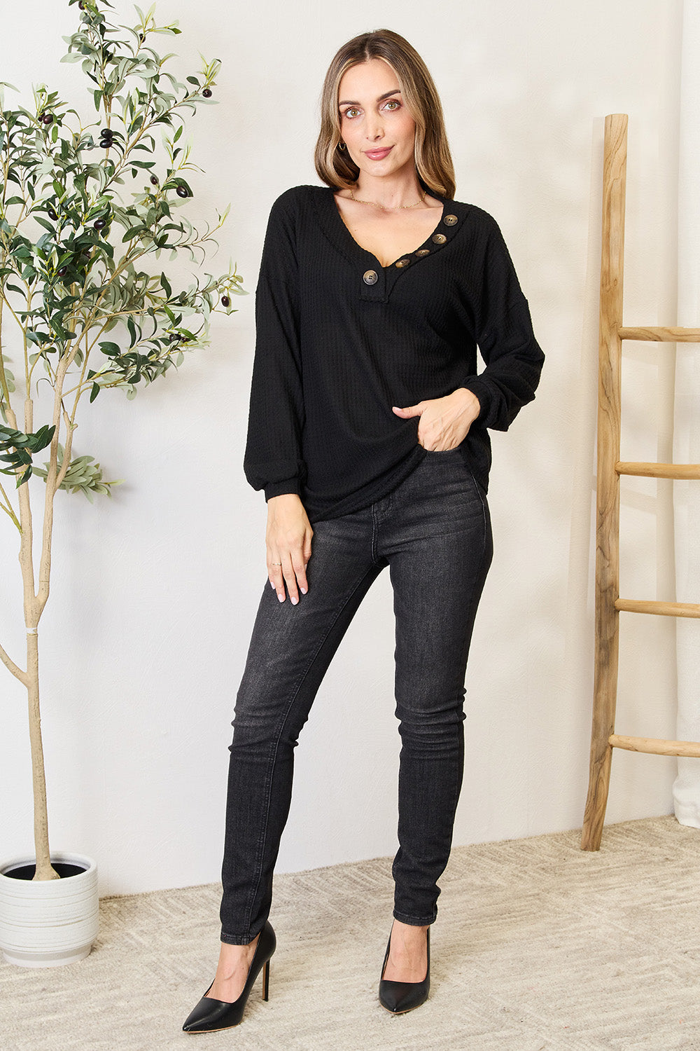 Zenana Buttoned Long Sleeve Blouse 