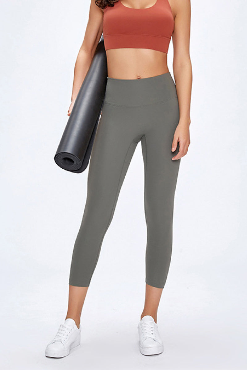 Slim Hip Cropped Leggings - Babbazon