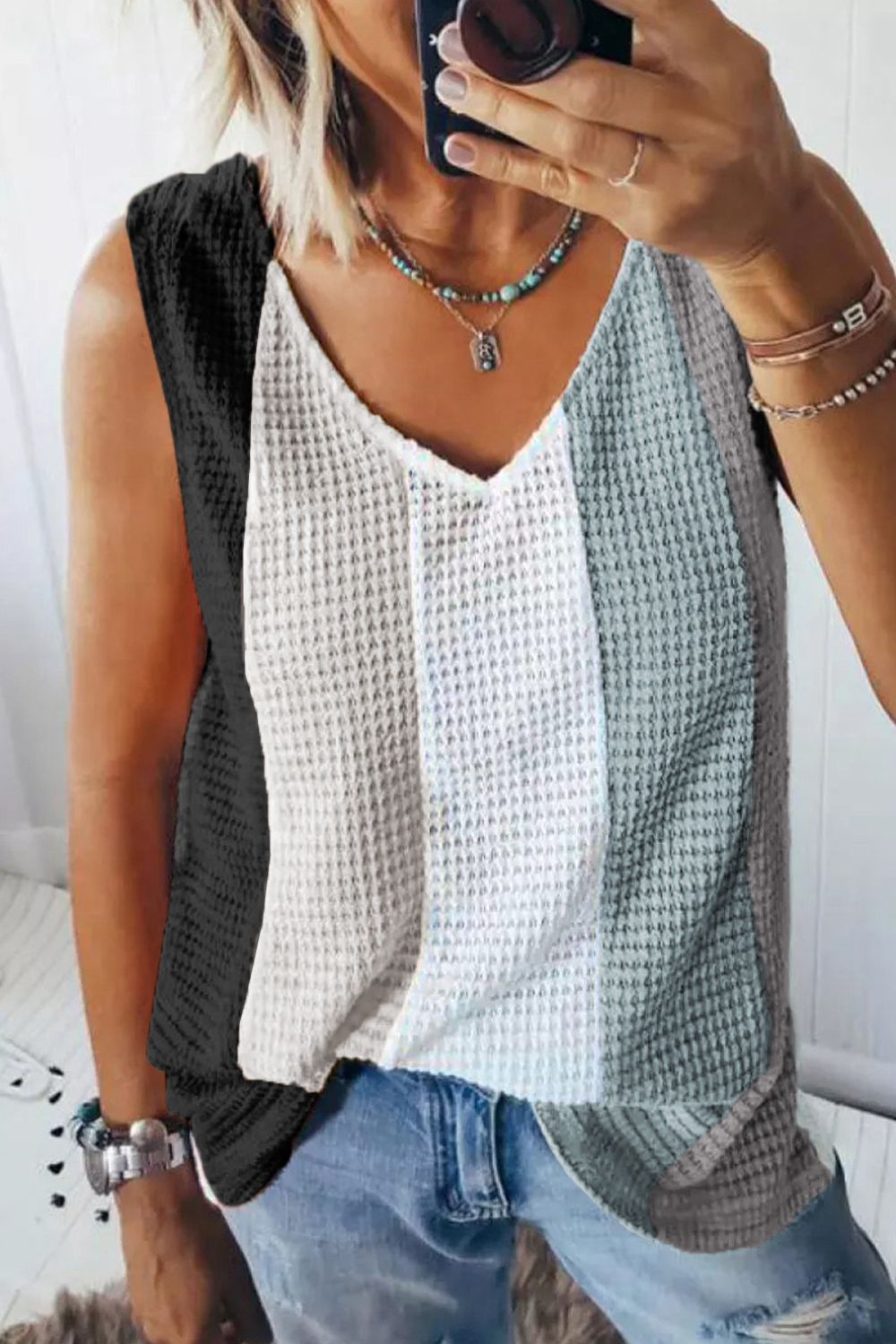 Color Block V-Neck Tank Top 