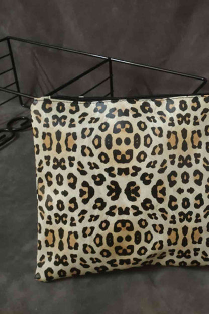 Leopard PU Leather Clutch 