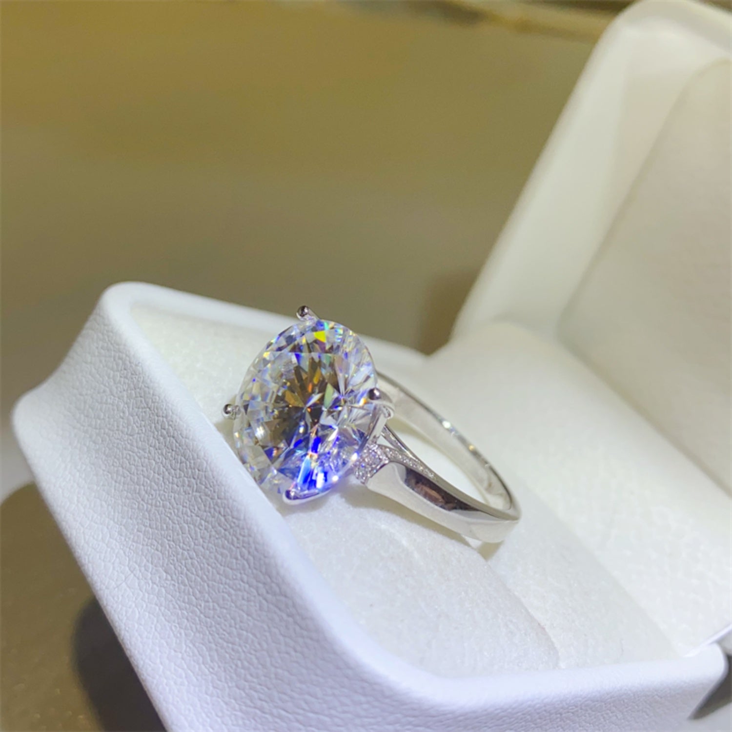 10 Carat Moissanite 925 Sterling Silver Ring 